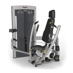 坐式胸推訓練器